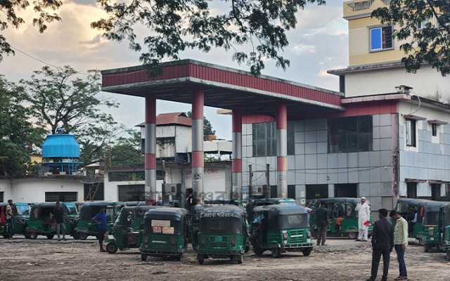 ৮২ দিন পর চালু সিনথিয়া সিএনজি গ্যাস পাম্প